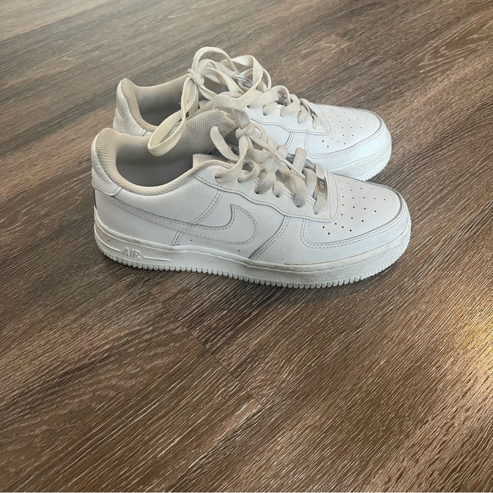 Cream Sneakers